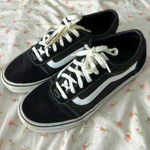 Black old school Vans
